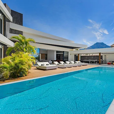 Villa Volcano